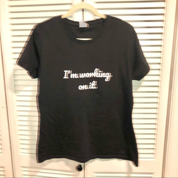 Graphic tshirts Black and Yellow Large - Picture 4 of 10